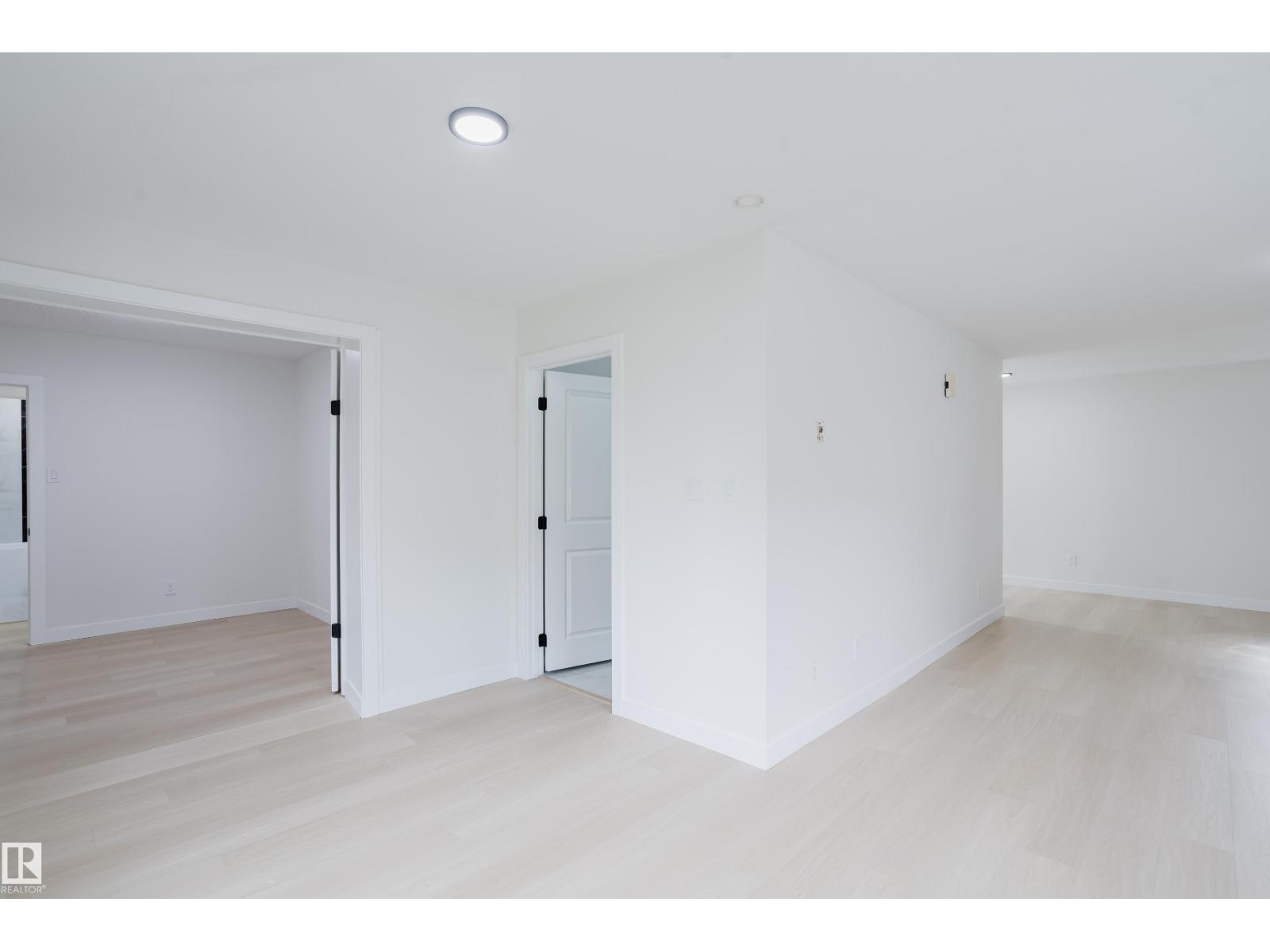 4103 111A ST NW - Image 22