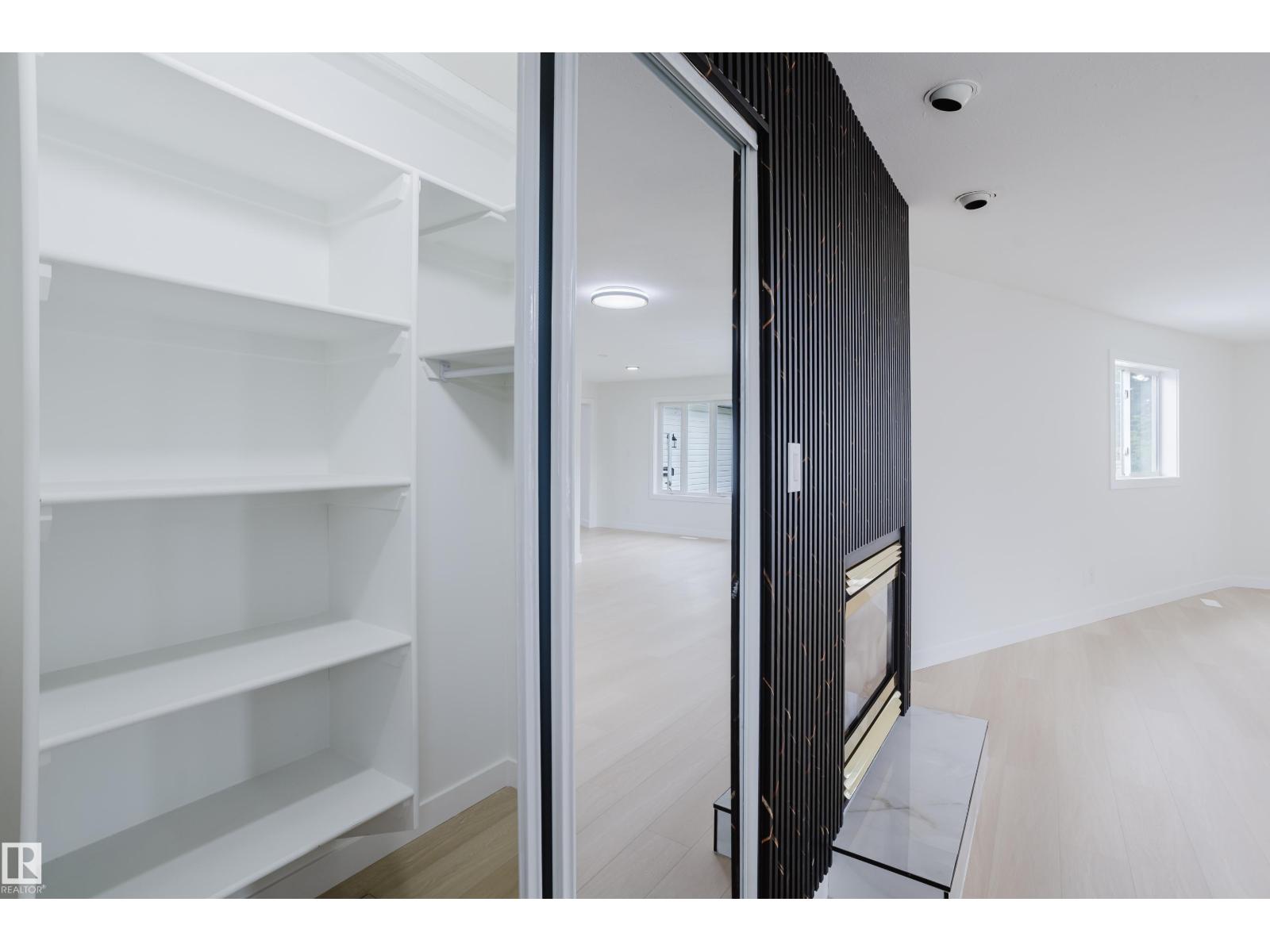 4103 111A ST NW - 27