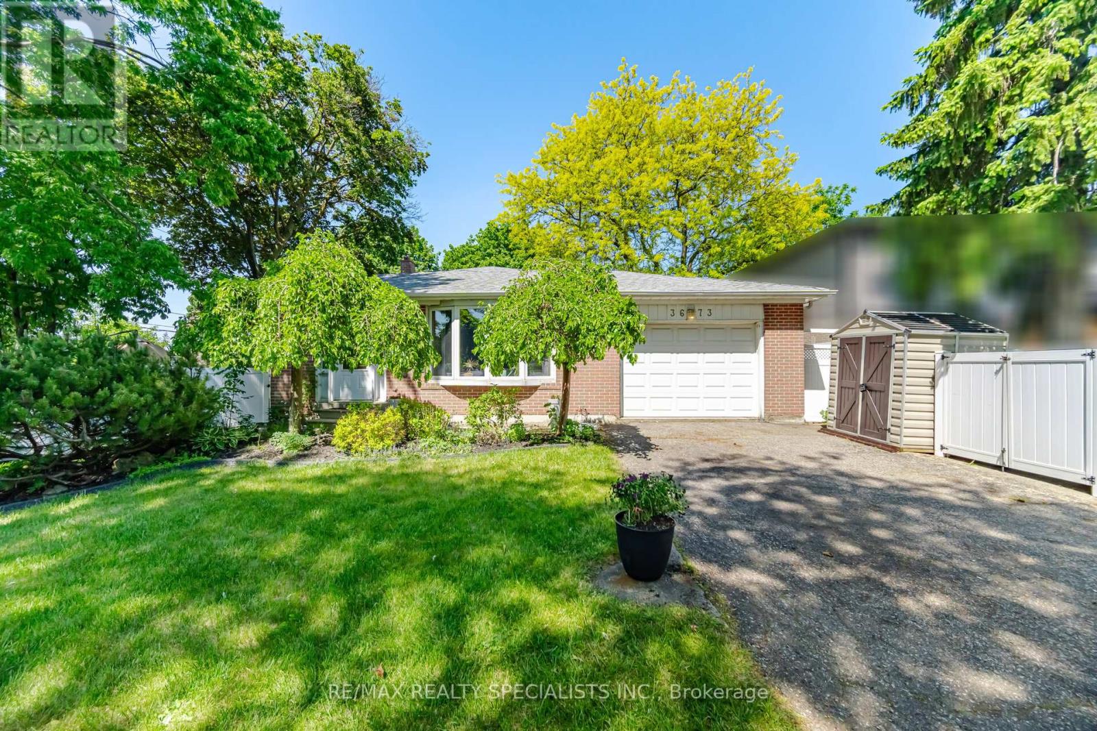 3673 FIELDGATE DRIVE - 2