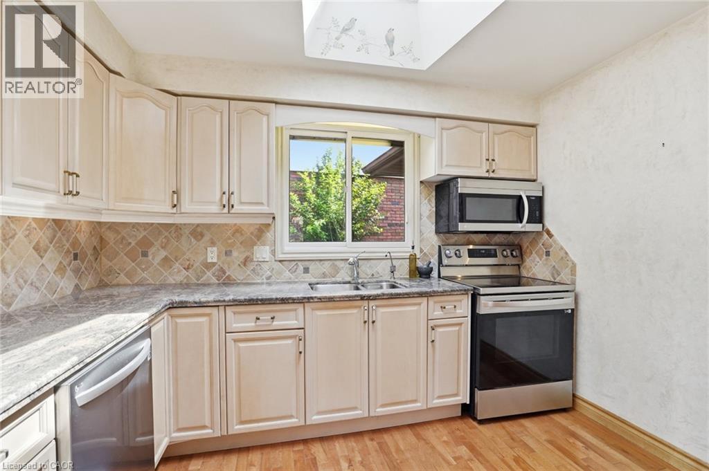 35 AUDUBON Street S - Image 16