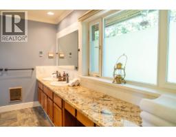 7918 Swanson View Drive, Pender Island, BC V0N2M2 Photo 22