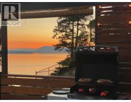 7918 Swanson View Drive, Pender Island, BC V0N2M2 Photo 30