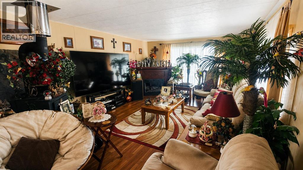 214 Gleichen Street - Image 11