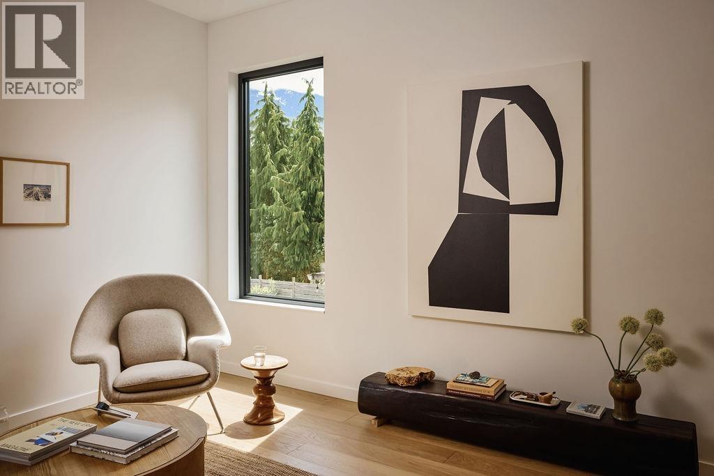 6 37940 FOURTH AVENUE, Squamish