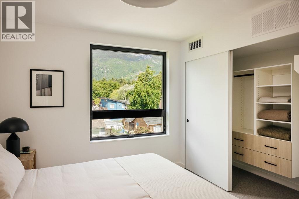 6 37940 FOURTH AVENUE, Squamish