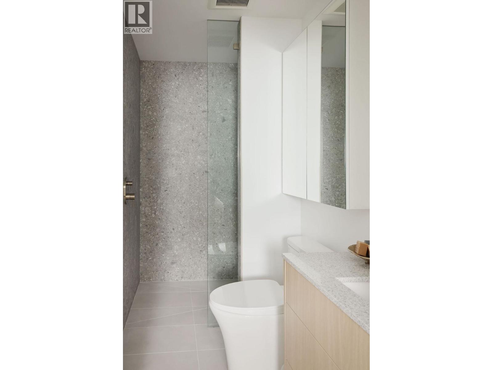 6 37940 FOURTH AVENUE, Squamish