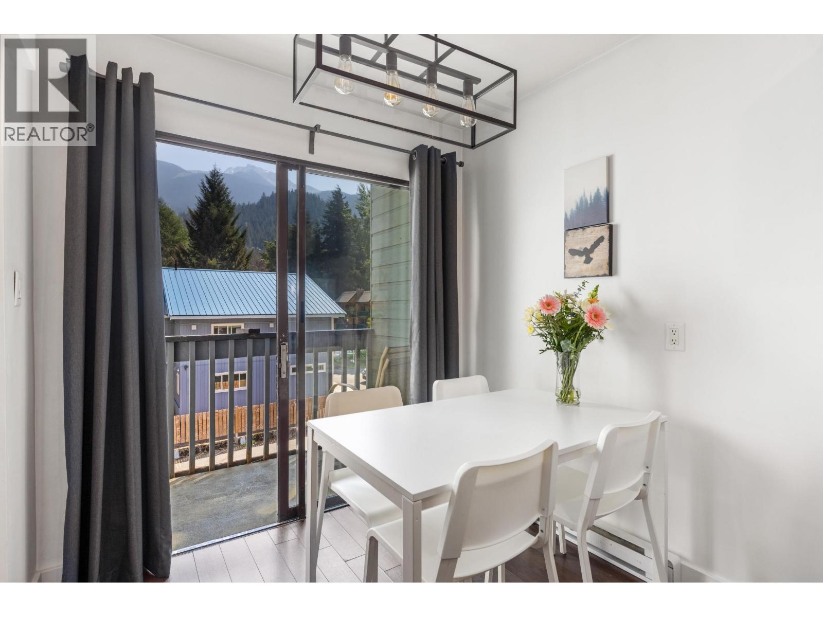 301 2129 LAKE PLACID ROAD, Whistler