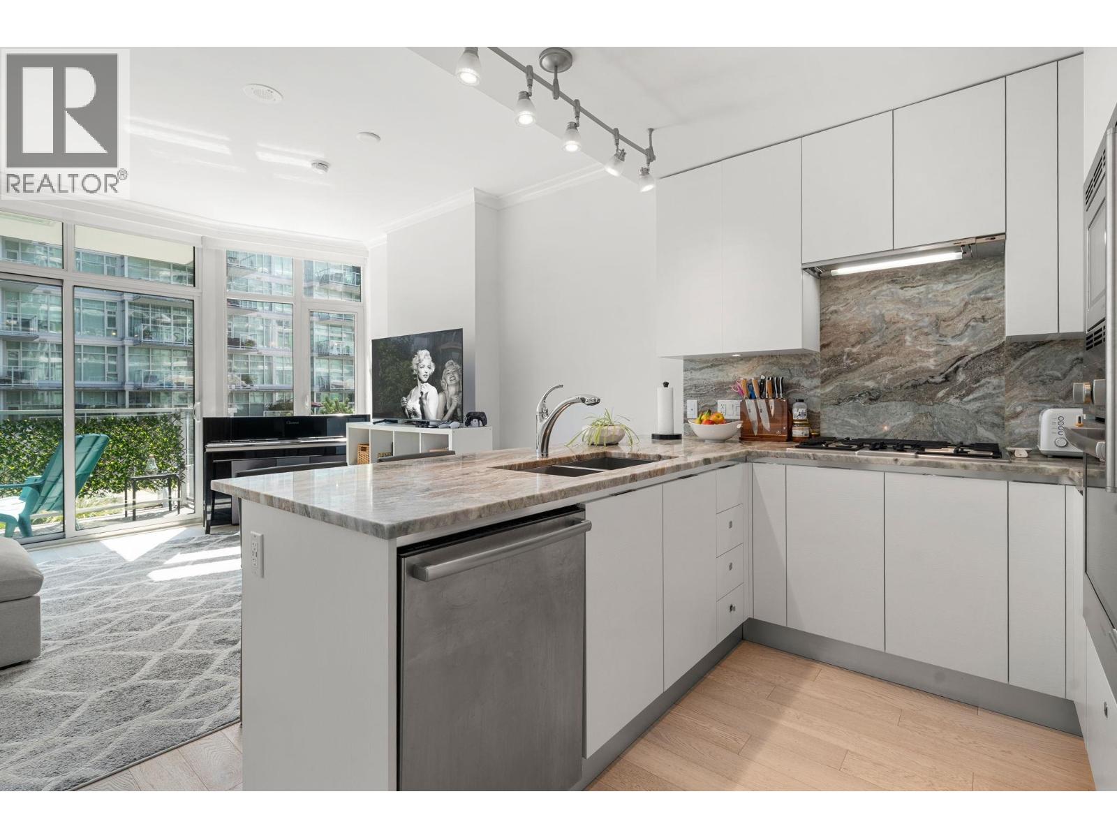 201 175 VICTORY SHIP WAY, North Vancouver