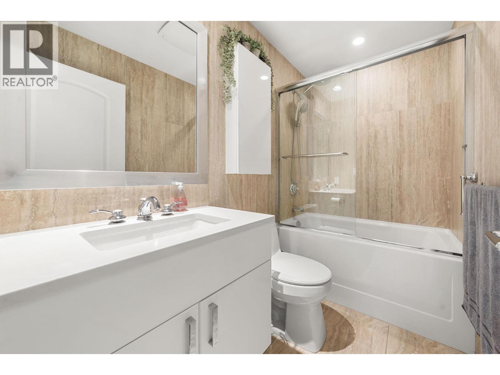 201 175 VICTORY SHIP WAY, North Vancouver