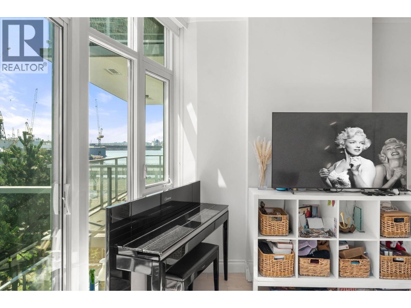 201 175 VICTORY SHIP WAY, North Vancouver