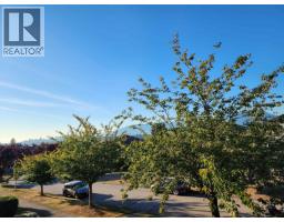 35xx Normandy Drive, Vancouver, BC V5M2E7 Photo 8