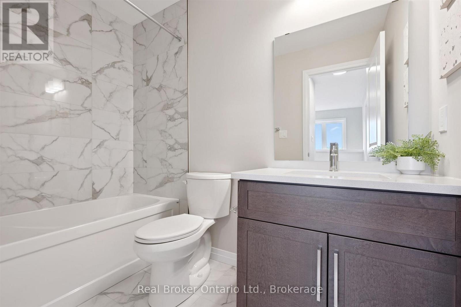 60 AYR MEADOWS CRESCENT - 22