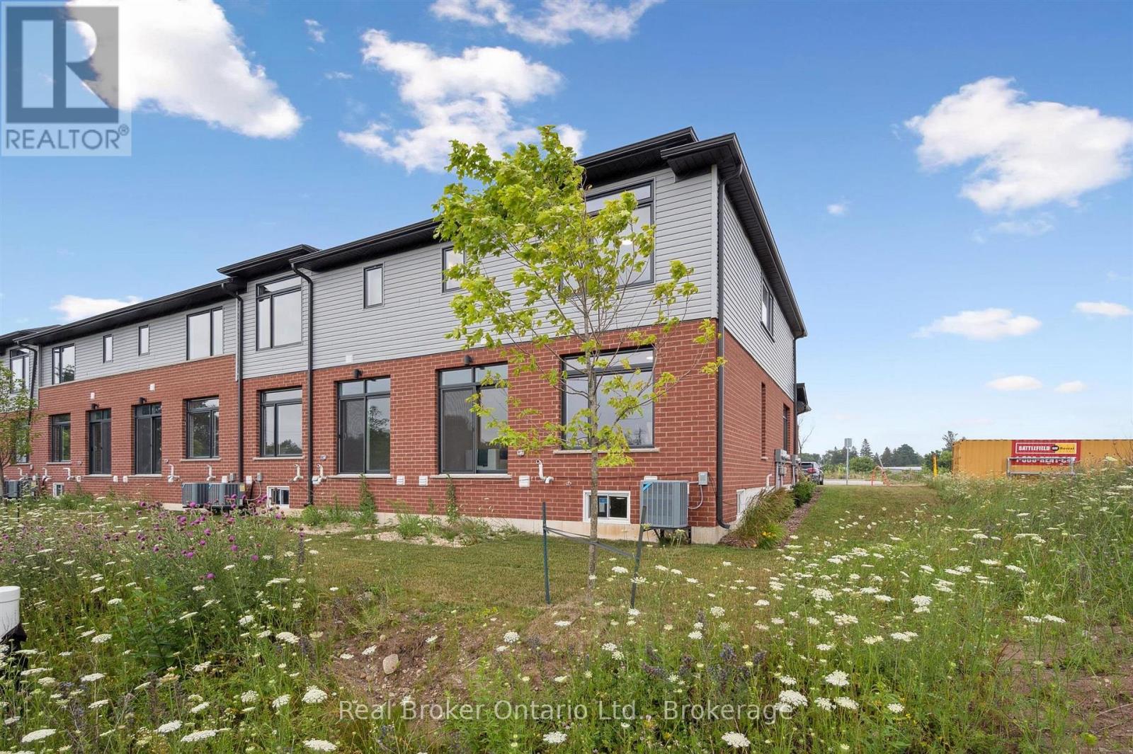 60 AYR MEADOWS CRESCENT - 32