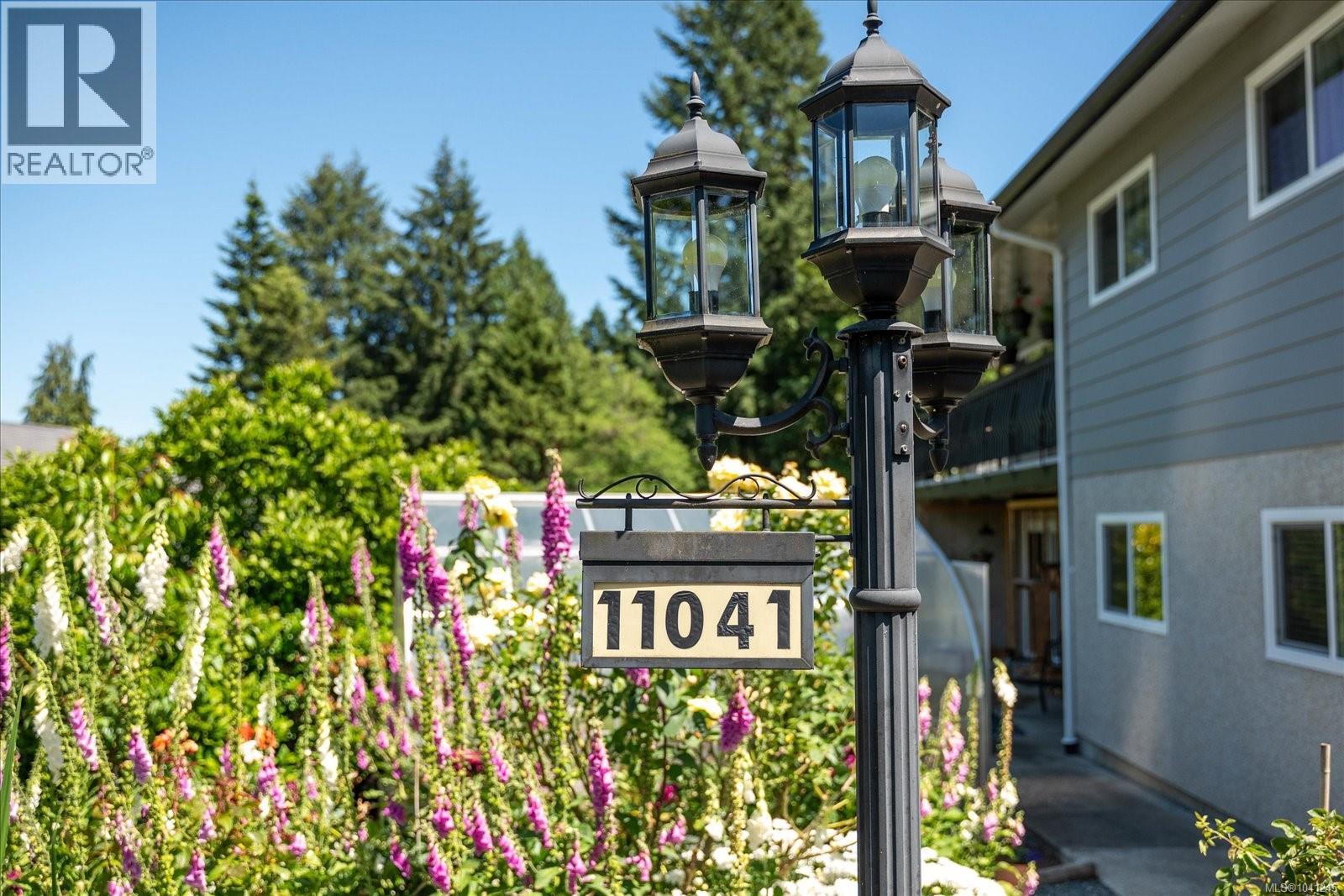 11041 Chemainus Rd - 39