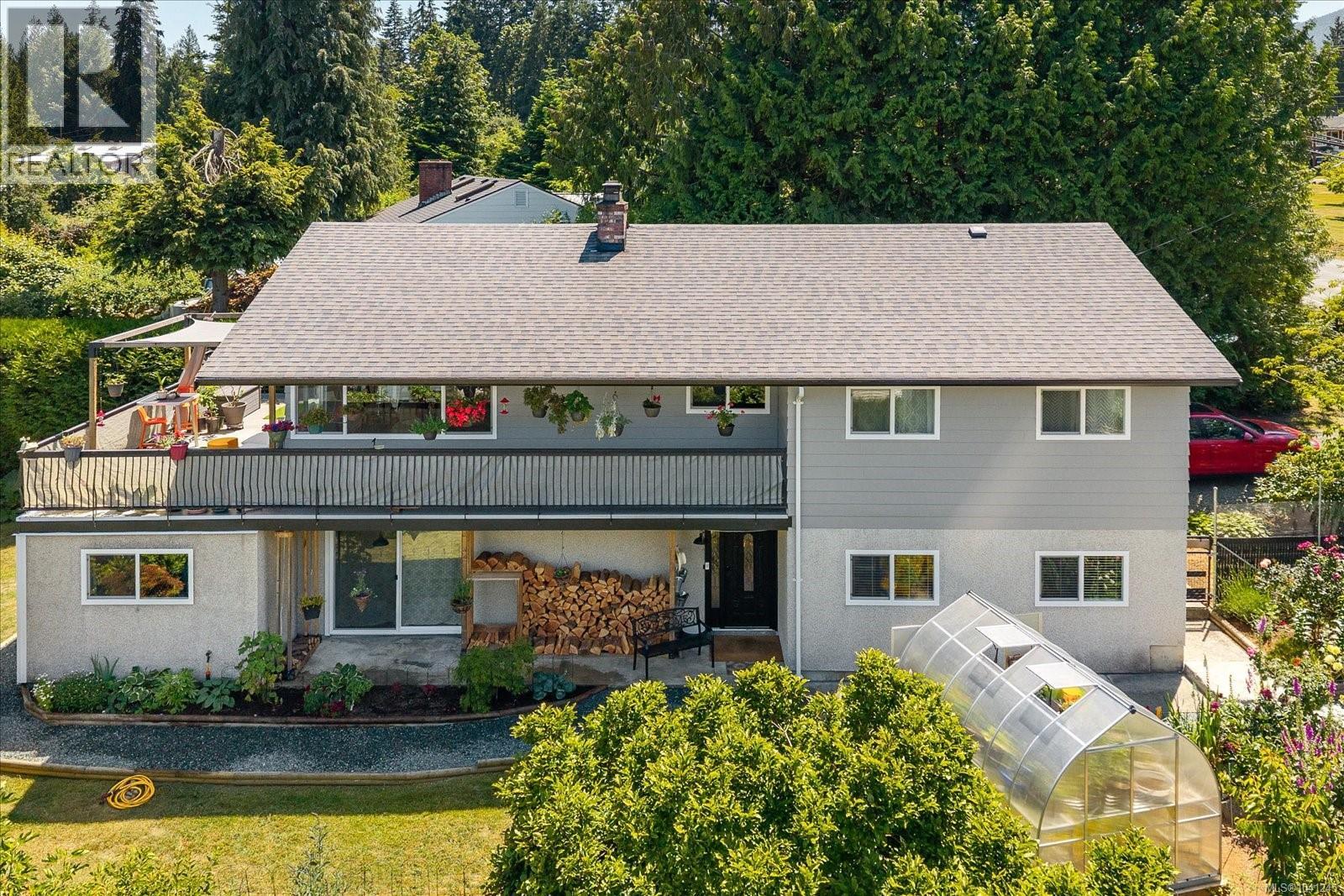 11041 Chemainus Rd - 2