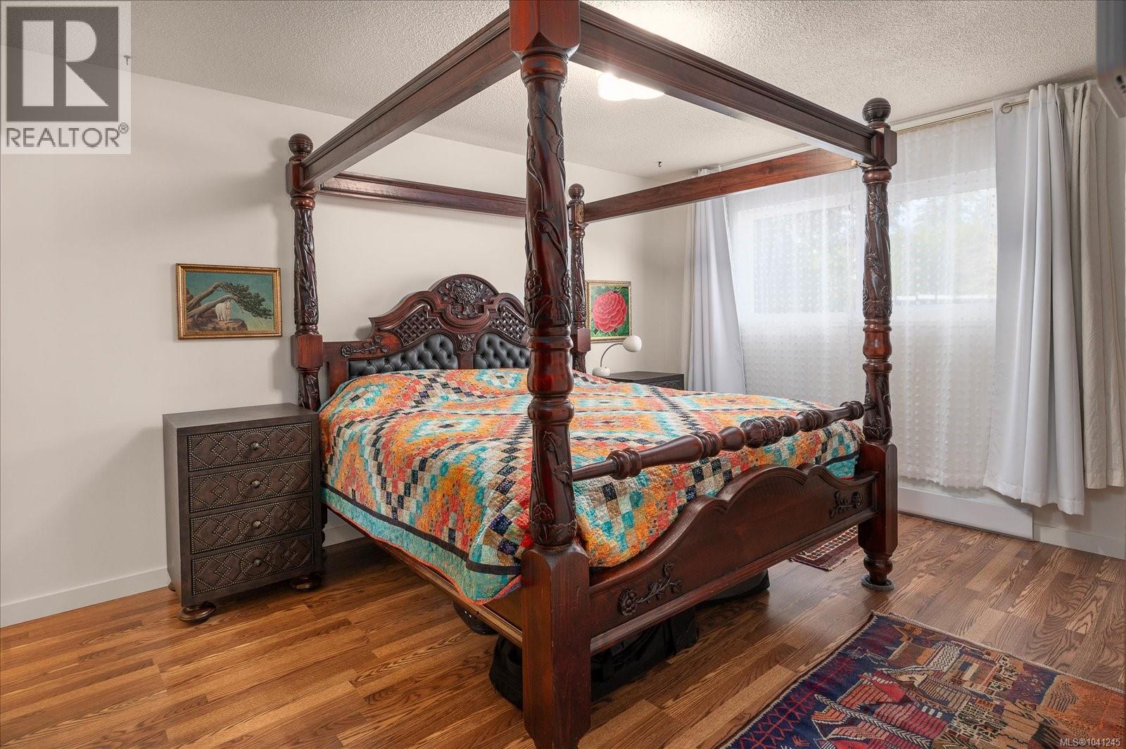 11041 Chemainus Rd - 20