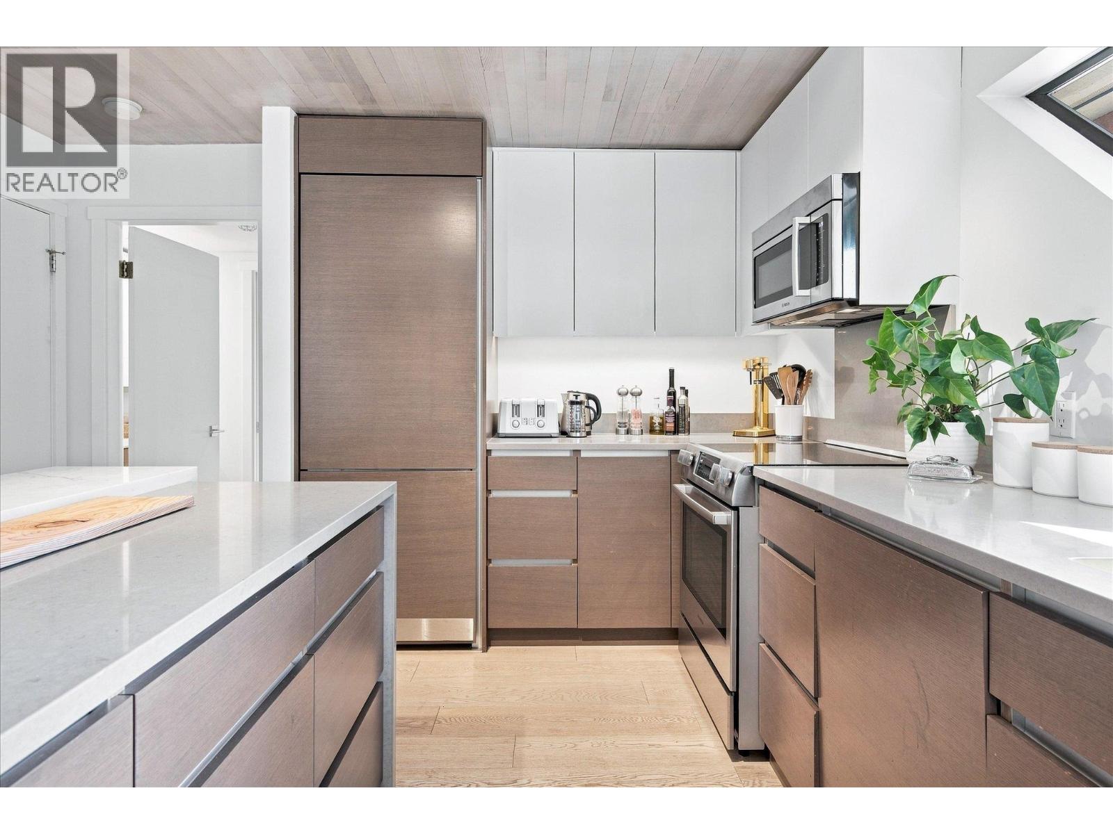 4 4637 BLACKCOMB WAY, Whistler