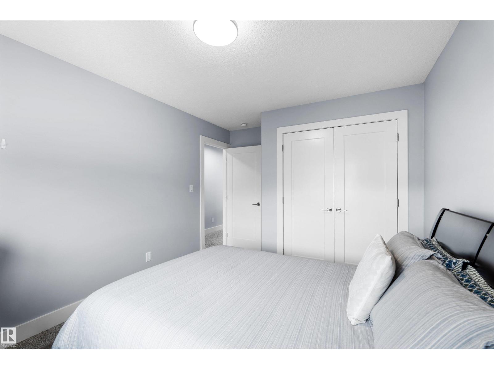 16327 17 AV SW - Image 24