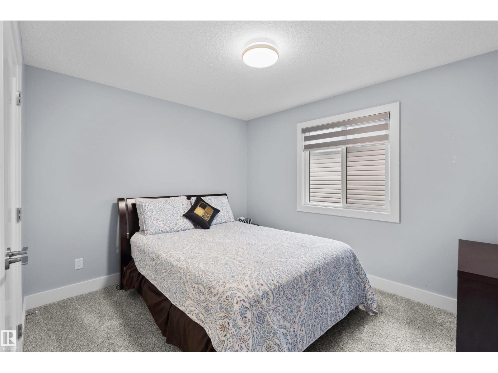 16327 17 AV SW - Image 26