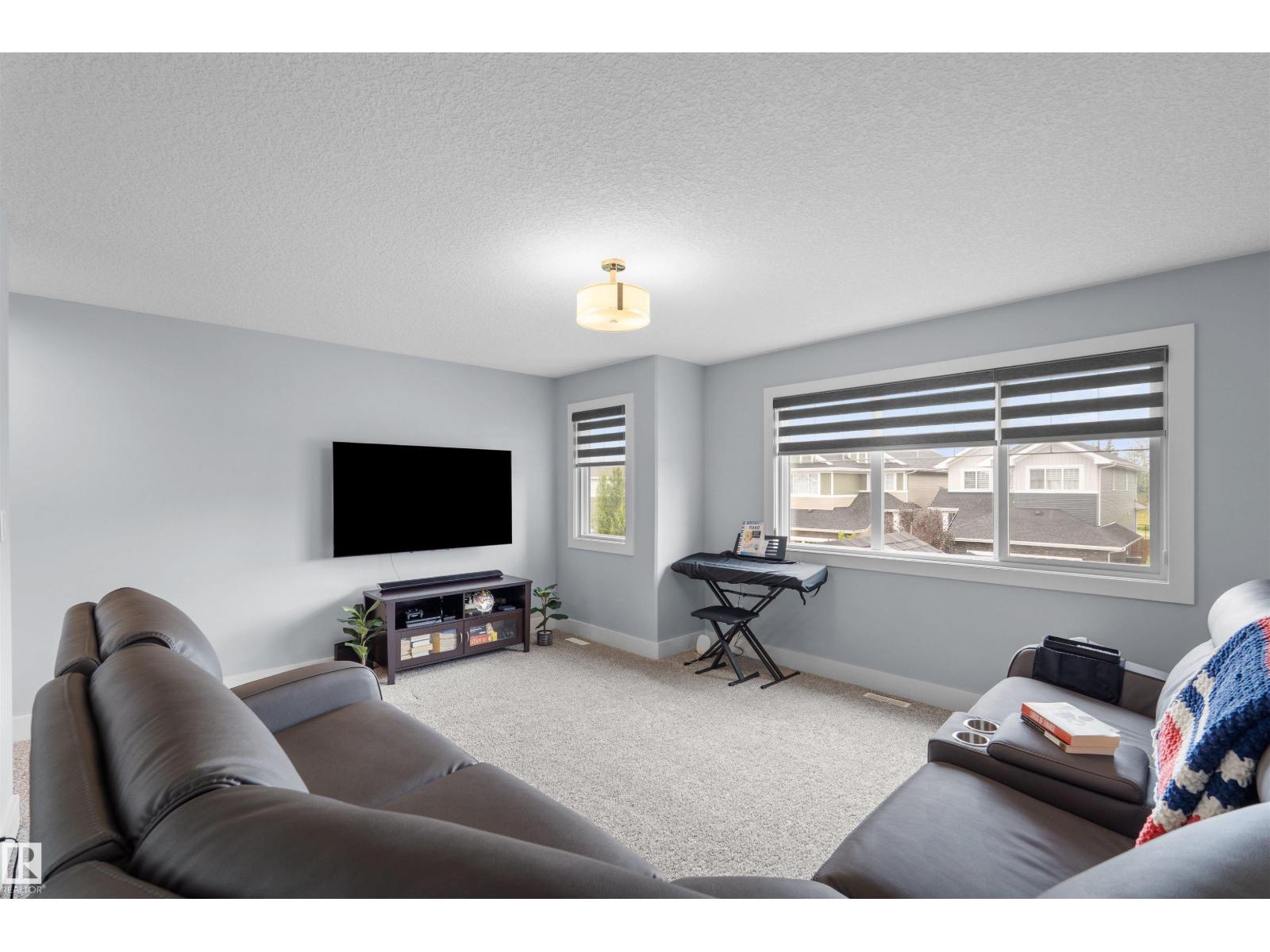 16327 17 AV SW - Image 28