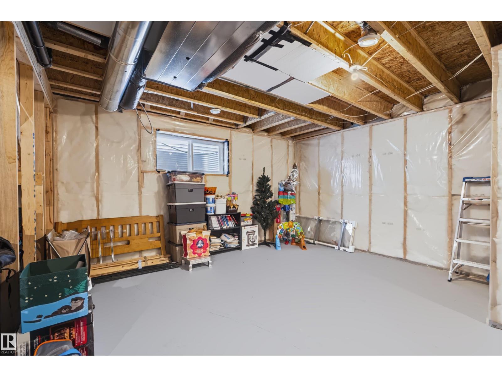 16327 17 AV SW - 31
