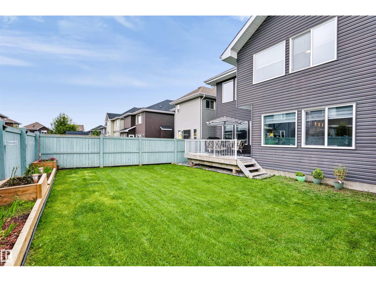 16327 17 AV SW - Image 36