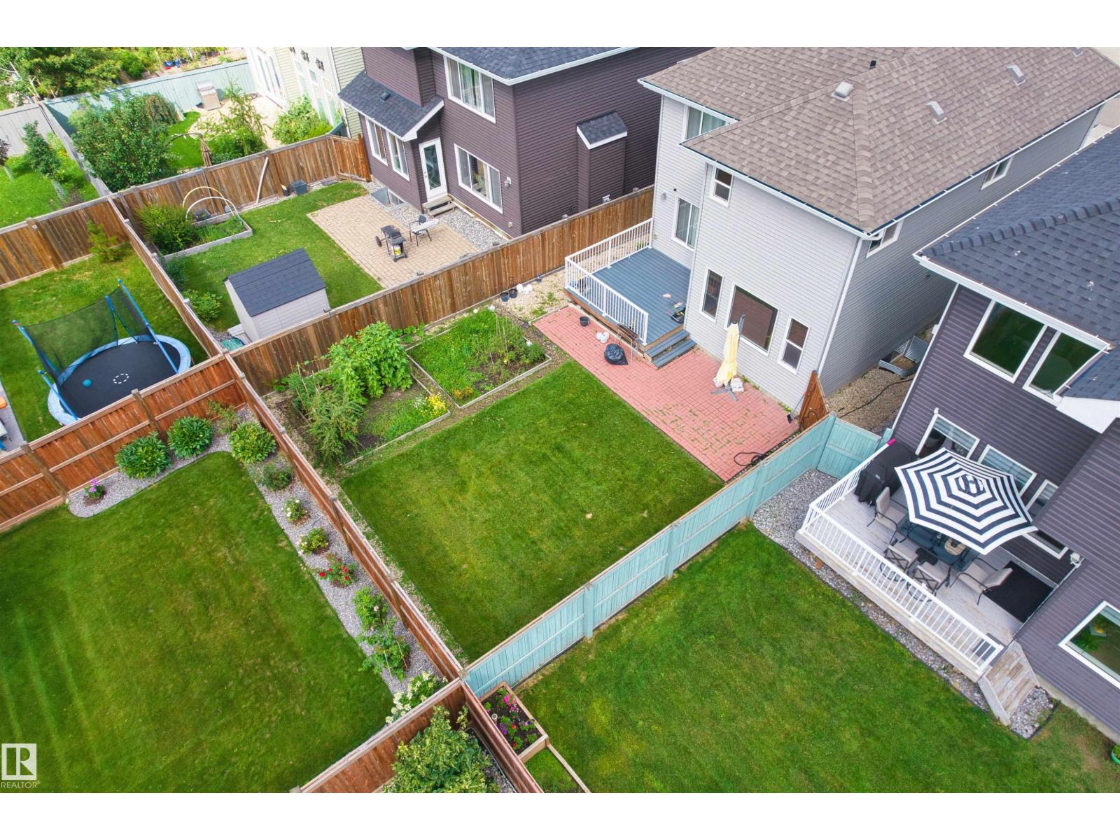 16327 17 AV SW - Image 45