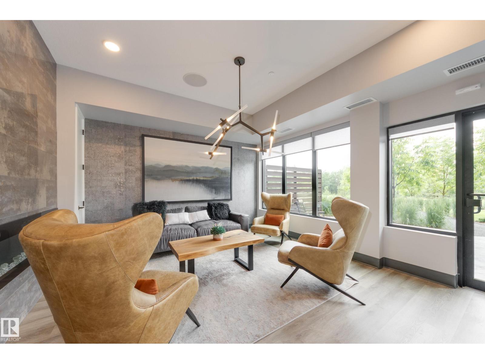 #312 7471 MAY CM NW - 41