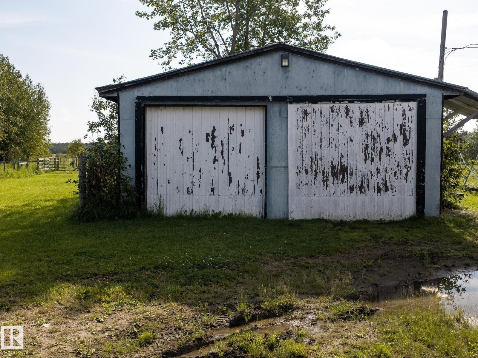 214067 HWY 55 - 39