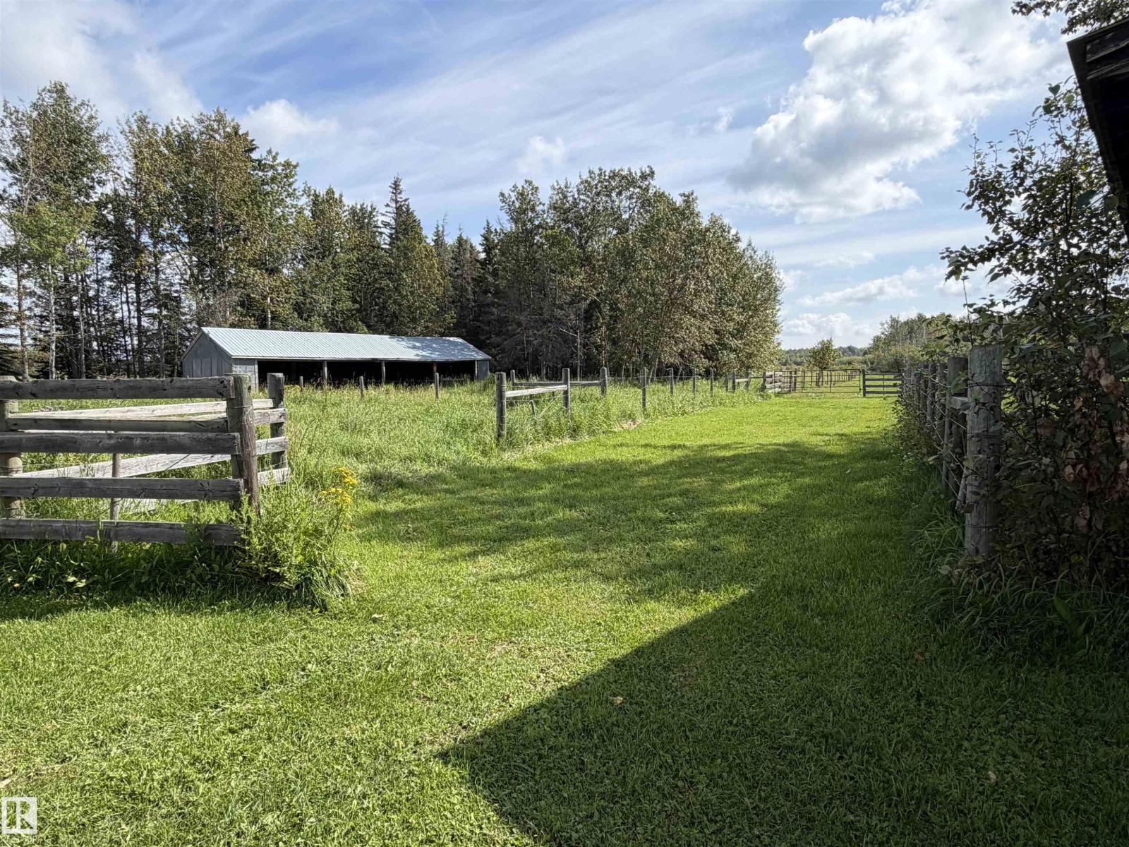 214067 HWY 55 - Image 41