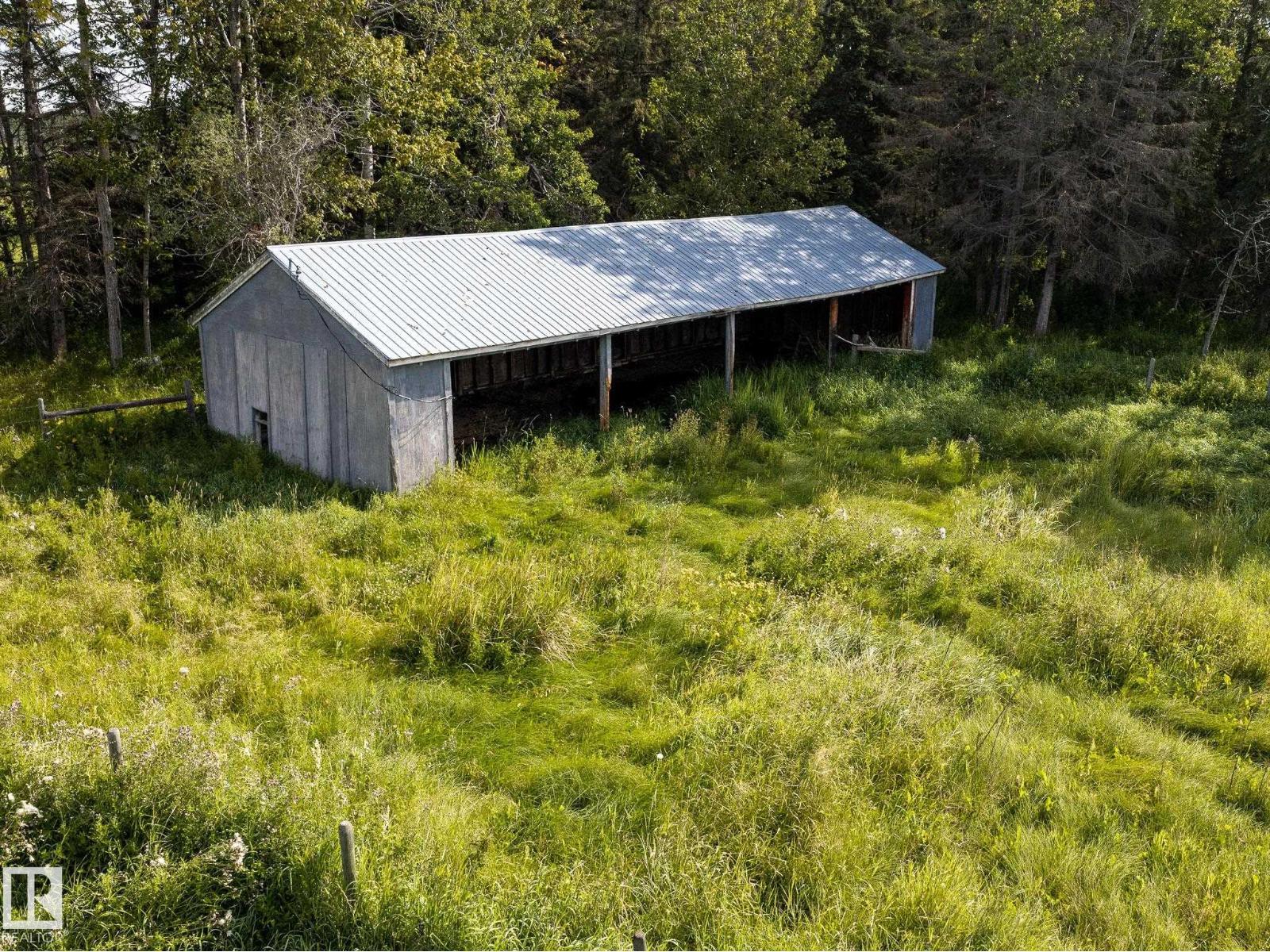 214067 HWY 55 - Image 42