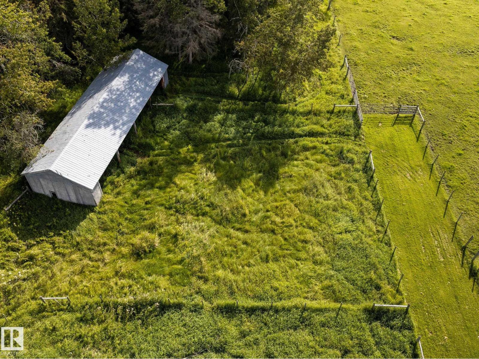 214067 HWY 55 - Image 43