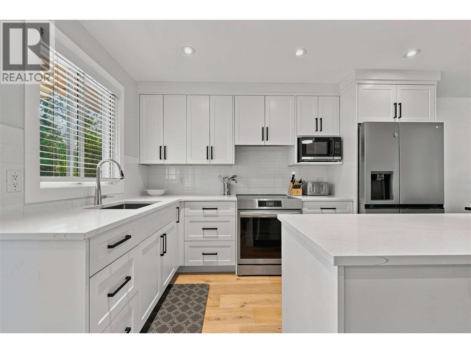 3173 Coventry Crescent - 6