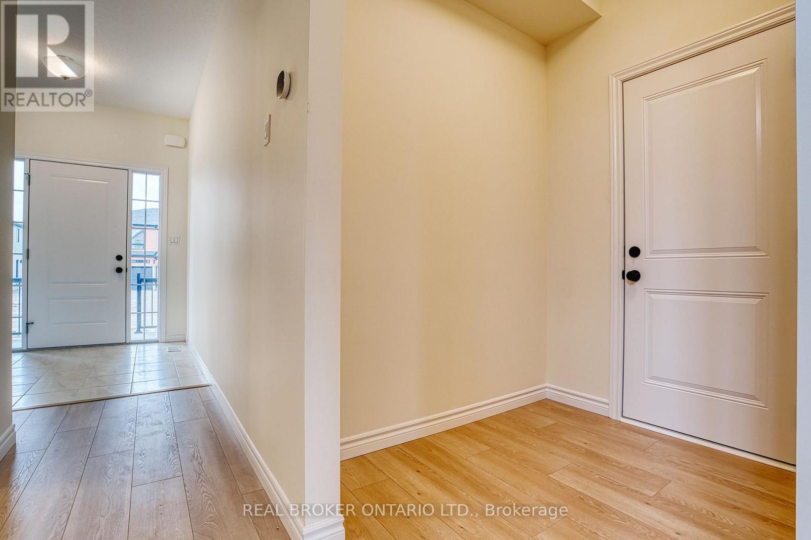 46 FORD DRIVE - Image 4