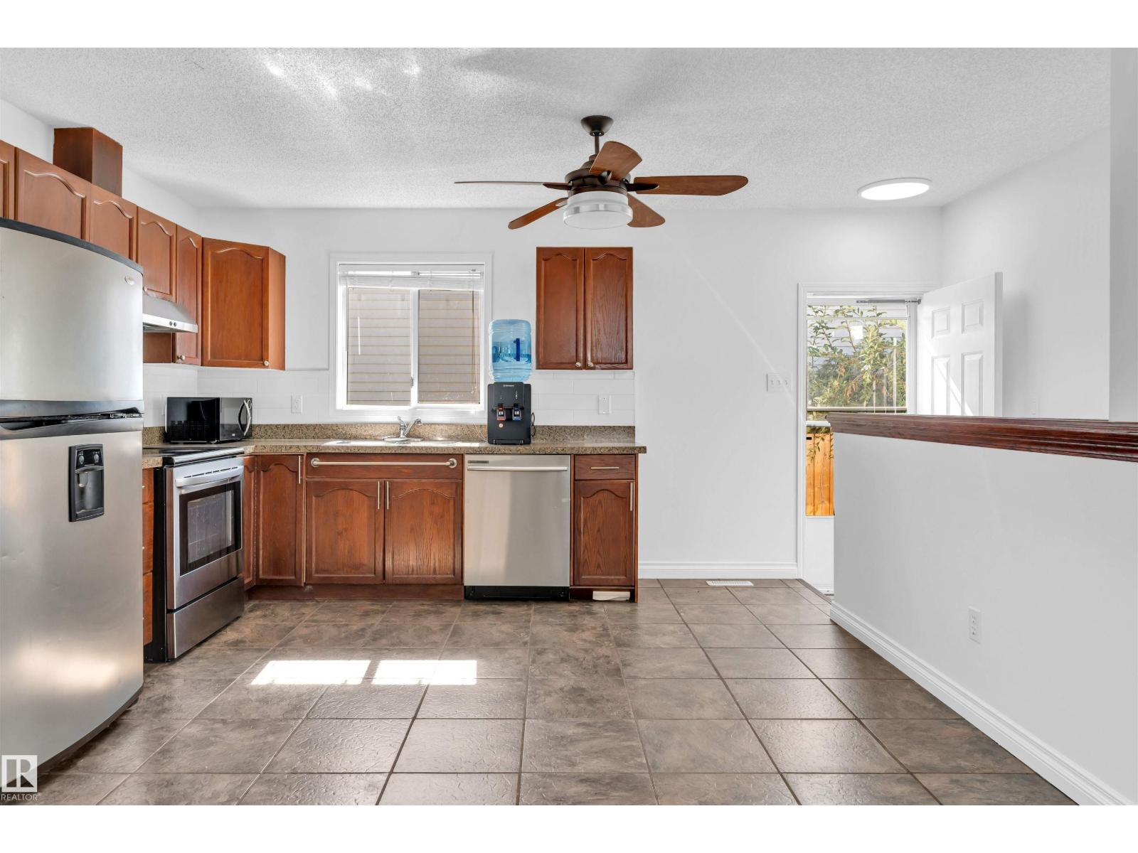 274 KIRKWOOD AV NW - 8