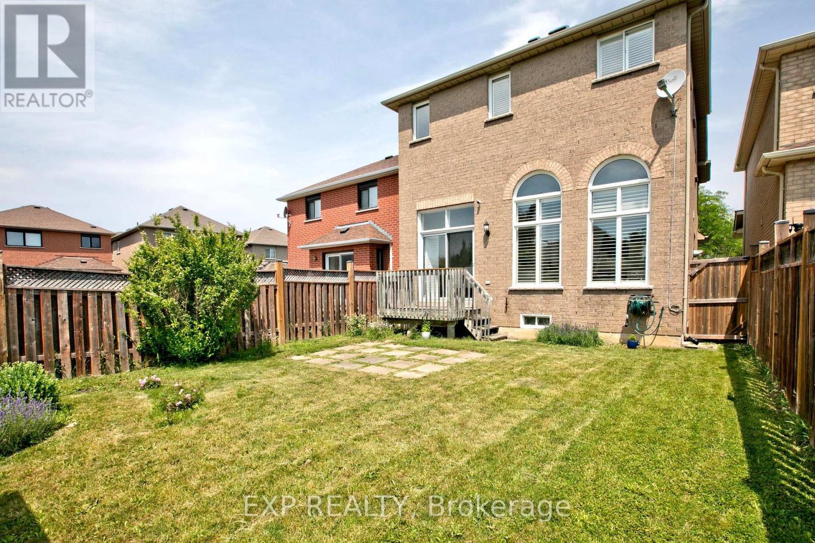55 SANDWAY CRESCENT - 33