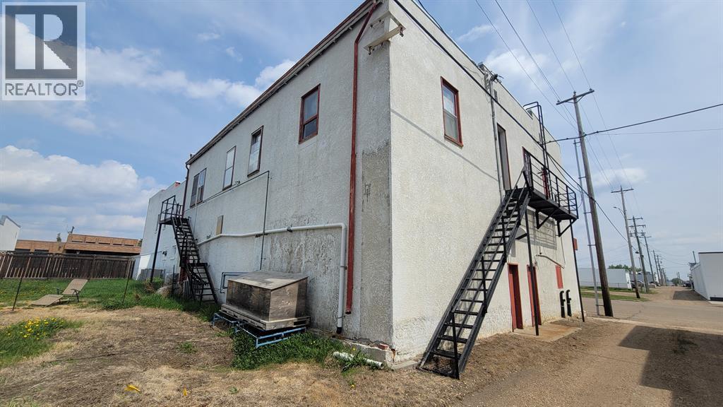 Listing photo – 4918 50 Avenue, Castor
