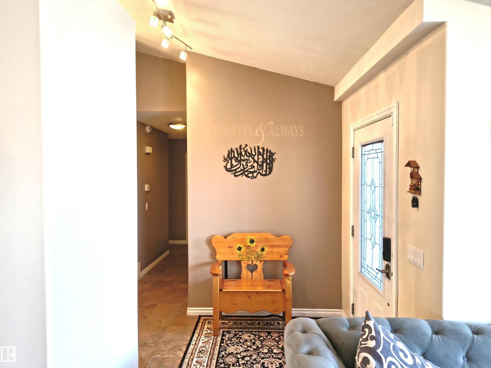 3512 45 ST - Image 5