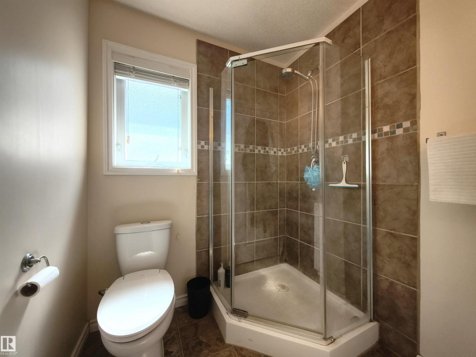 3512 45 ST - Image 22