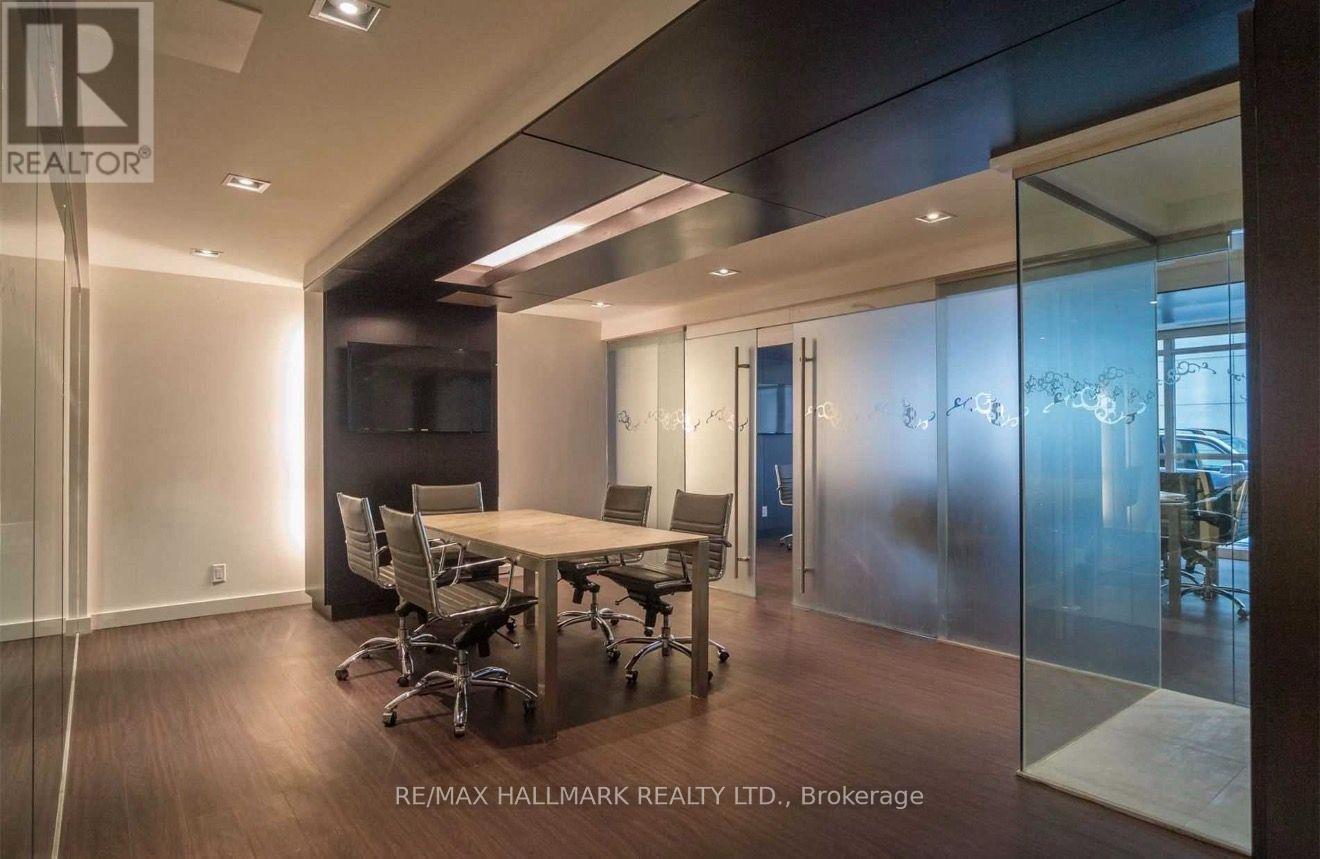 #108 5 HANNA AVENUE - Image 28