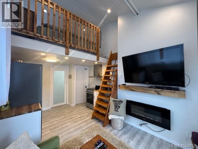 987 Nicholson St - 48