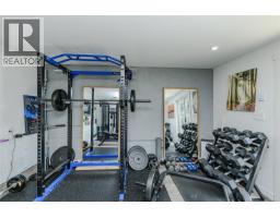 987 Nicholson St, Saanich, BC V8X3K9 Photo 32