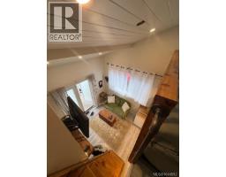 987 Nicholson St, Saanich, BC V8X3K9 Photo 44