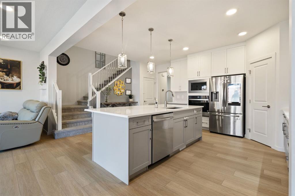 147 Royston Rise NW - 2
