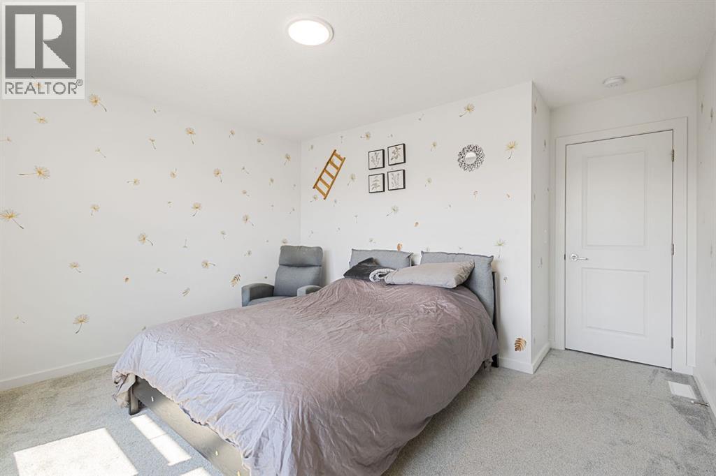 147 Royston Rise NW - 25
