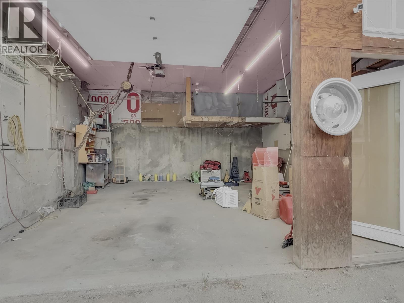 1176 N 2ND AVENUE - Image 4