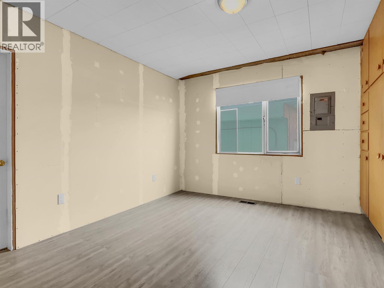 1176 N 2ND AVENUE - 10