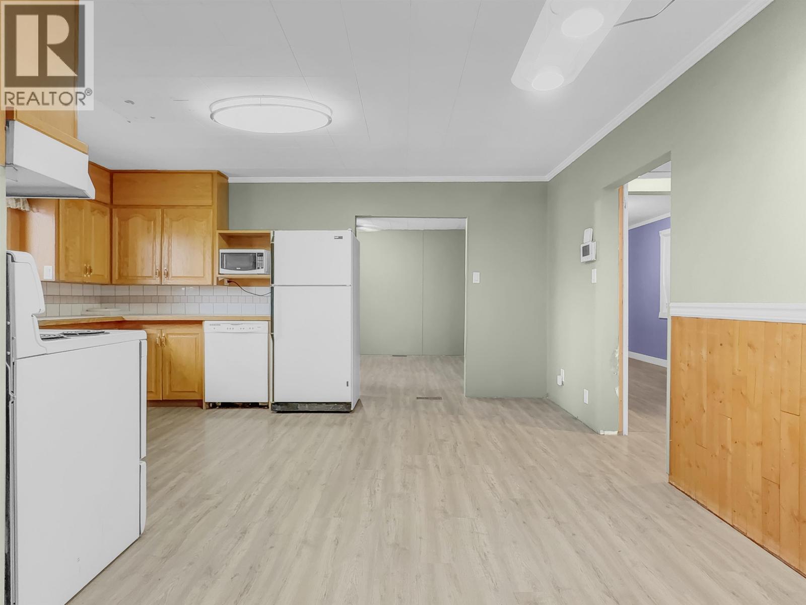 1176 N 2ND AVENUE - Image 11