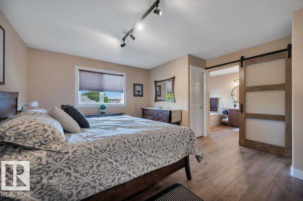 6909 159A AV NW - Image 31
