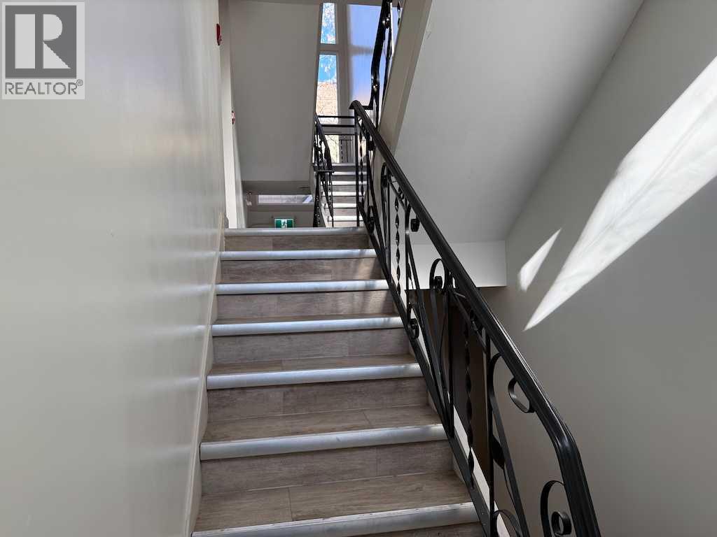 1821 17 Street SW - 4